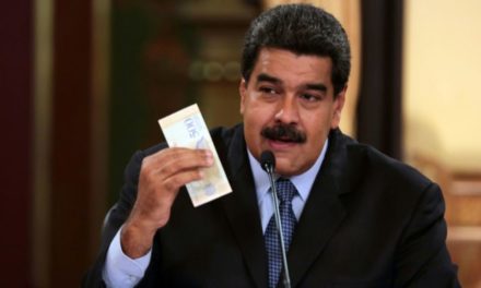 Le Venezuela étrenne ses nouveaux billets, le patronat craint l' »instabilité »