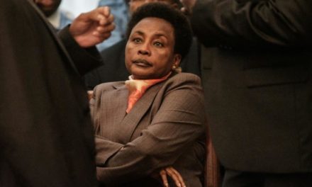 Kenya: ajournement de l’inculpation de la n°2 de la Cour suprême