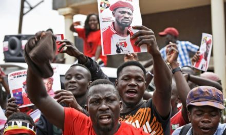 Ouganda: Kampala sous haute sécurité avant le retour de l’opposant Bobi Wine