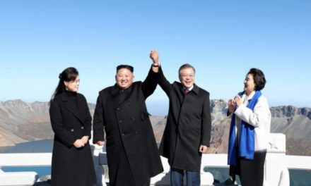 Démonstration d’unité des dirigeants des deux Corées au mont Paektu