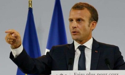 Macron lance la mobilisation contre le « scandale de la pauvreté »