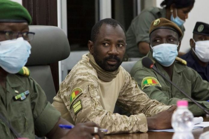 Le chef de la junte malienne, le colonel Assimi Goïta, à Bamako le 22 août 2020 afp.com - ANNIE RISEMBERG