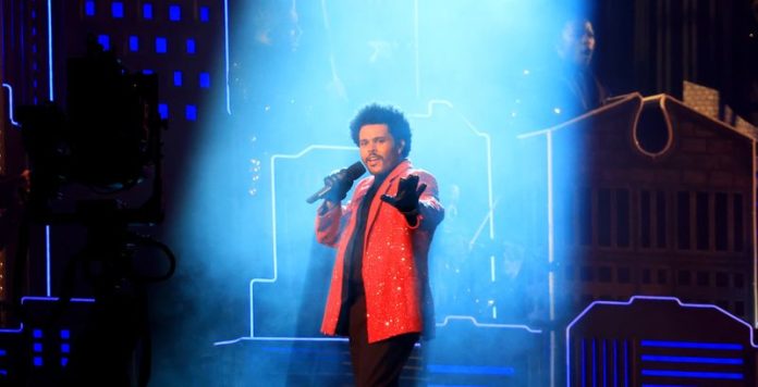 The Weeknd lors du spectacle de la mi-temps du Super Bowl, le 7 février à Tampa (Floride) afp.com - Mike Ehrmann