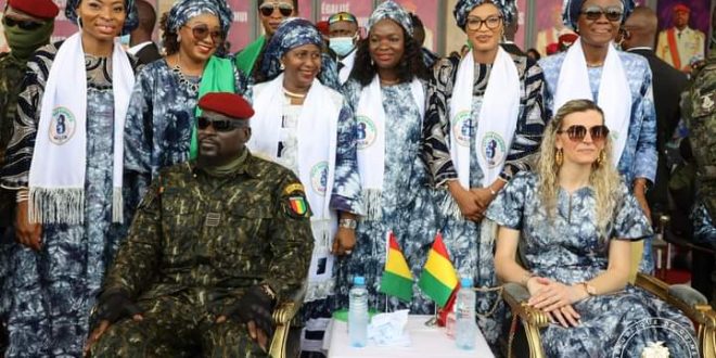 Les femmes dans l’entourage du Colonel Mamadi Doumbouya