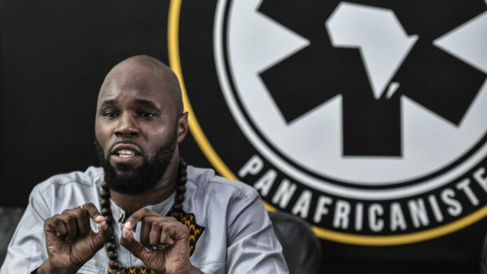 Kemi Seba lors de son arrestation à Pretoria